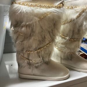 Imitation Ugg boots